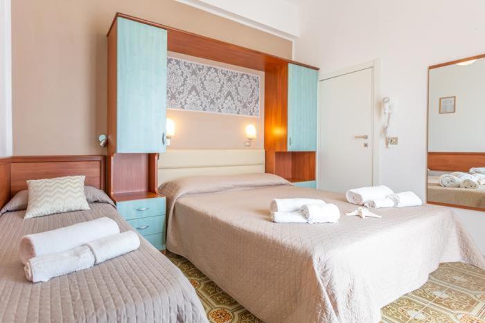 Hotel Ideale Mare Bellaria-Igea Marina Ngoại thất bức ảnh